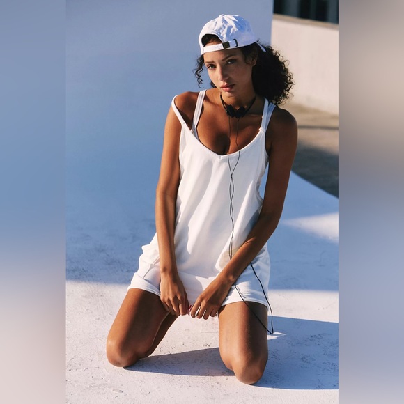 I’M LIVE!! (Like this to be notified for live shows)🌸✨🧡 - Picture 5 of 14